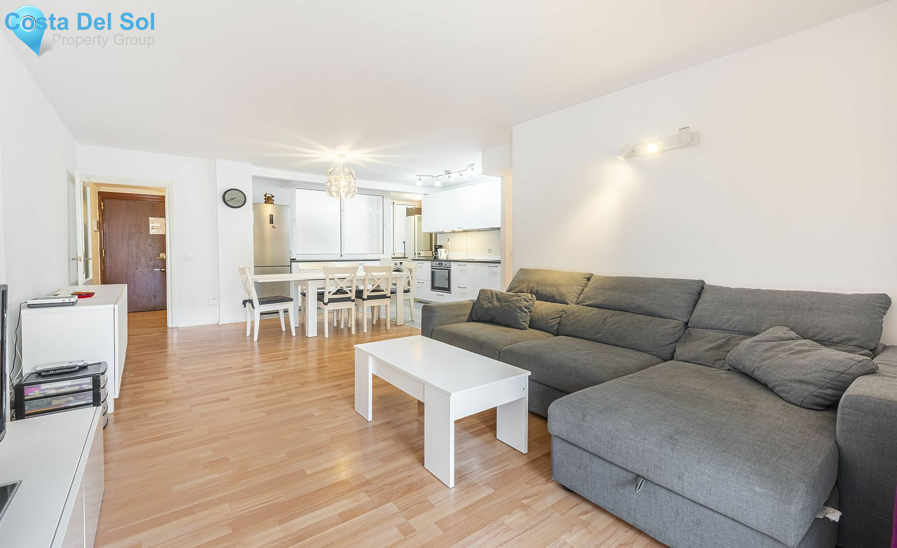 Middle Floor Apartment in Fuengirola-1493171