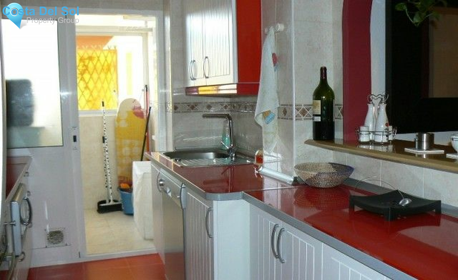 Middle Floor Apartment in Fuengirola-1515387
