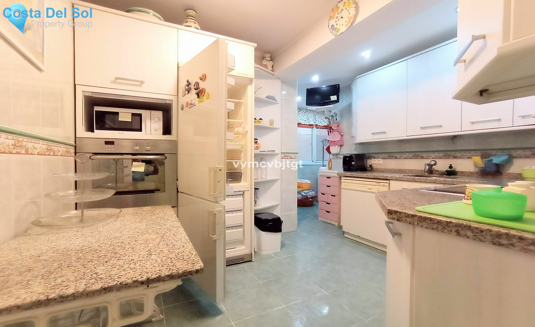 Middle Floor Apartment in Fuengirola-1518631