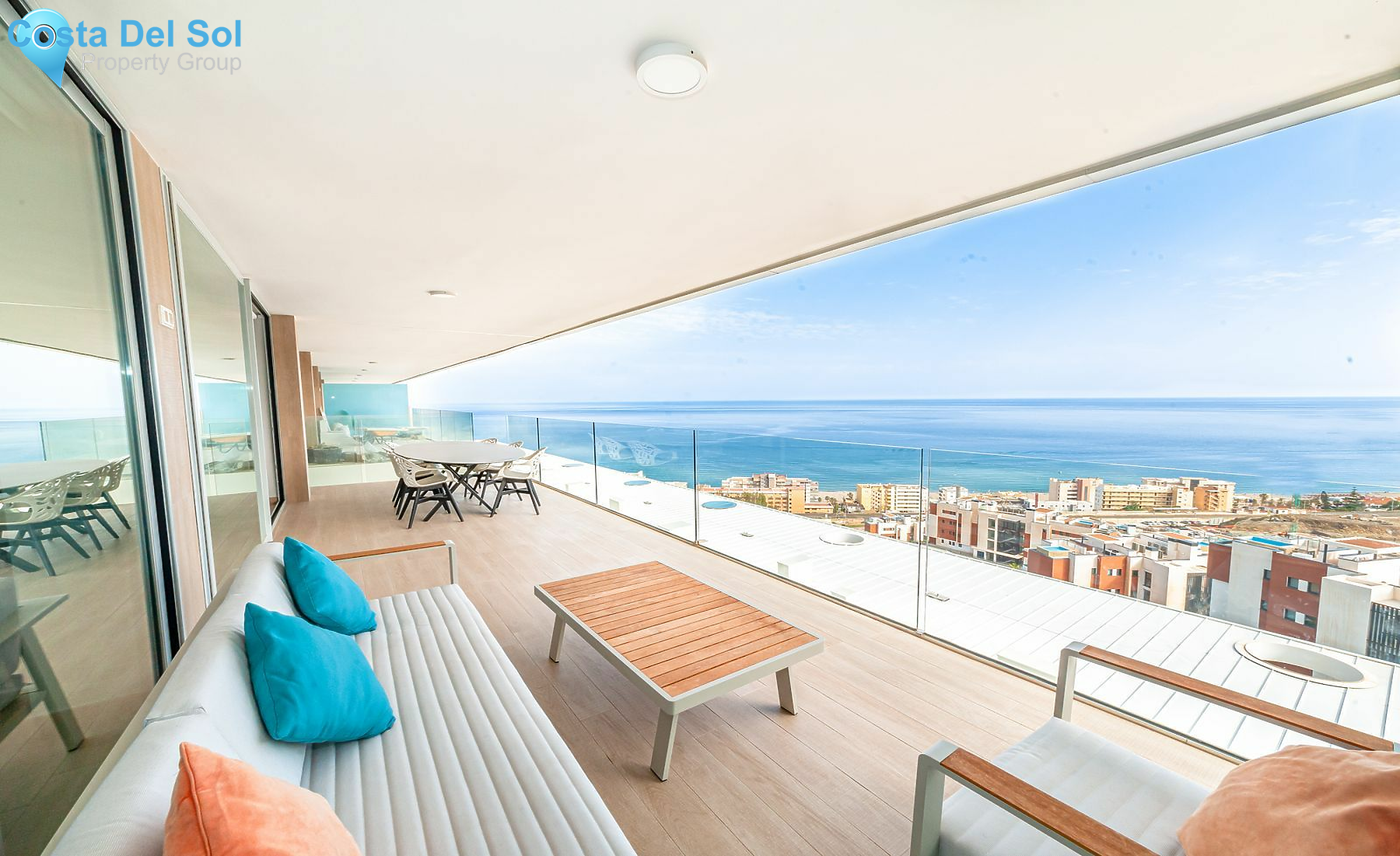 Middle Floor Apartment in Fuengirola-1530183