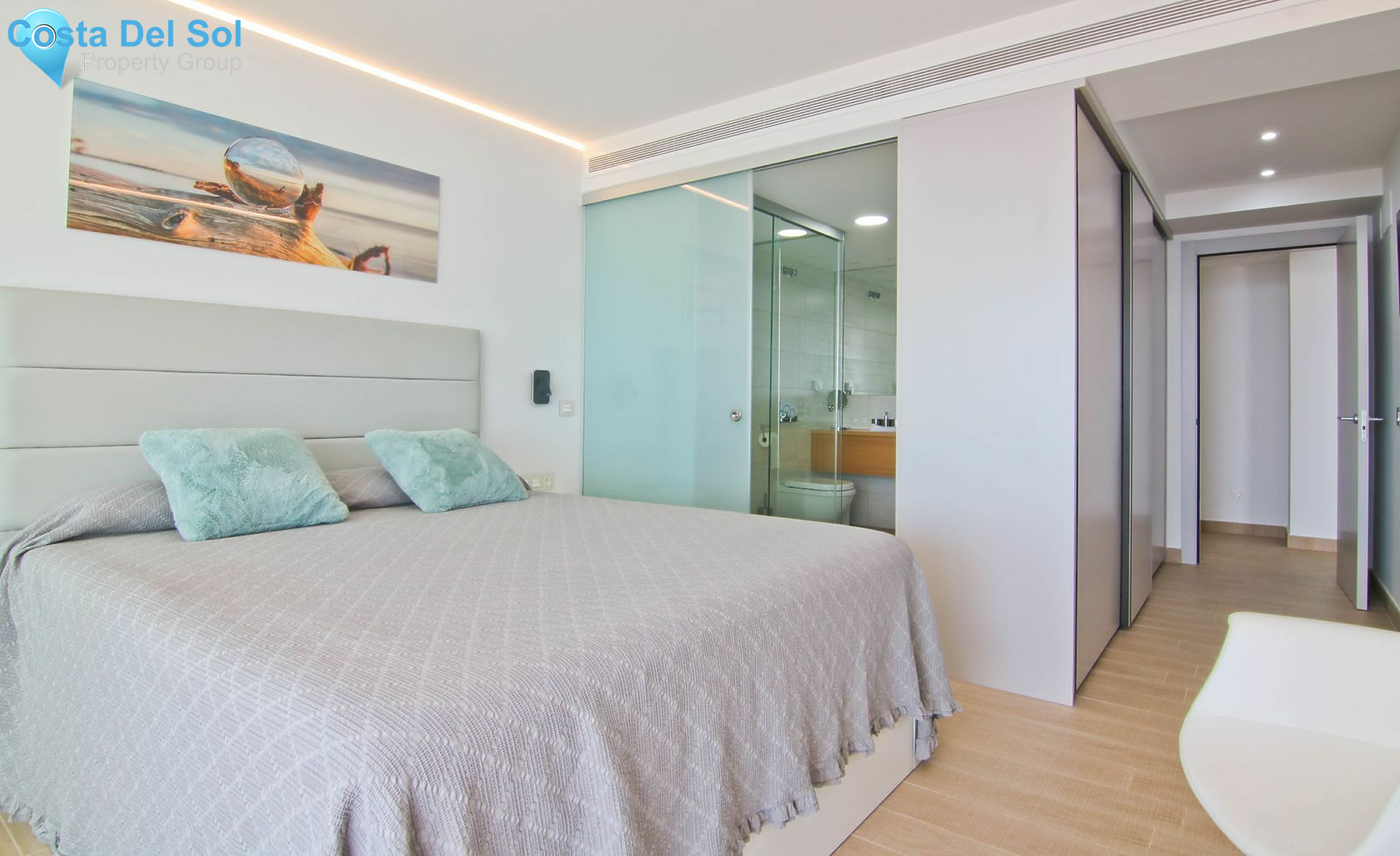 Middle Floor Apartment in Fuengirola-1530193