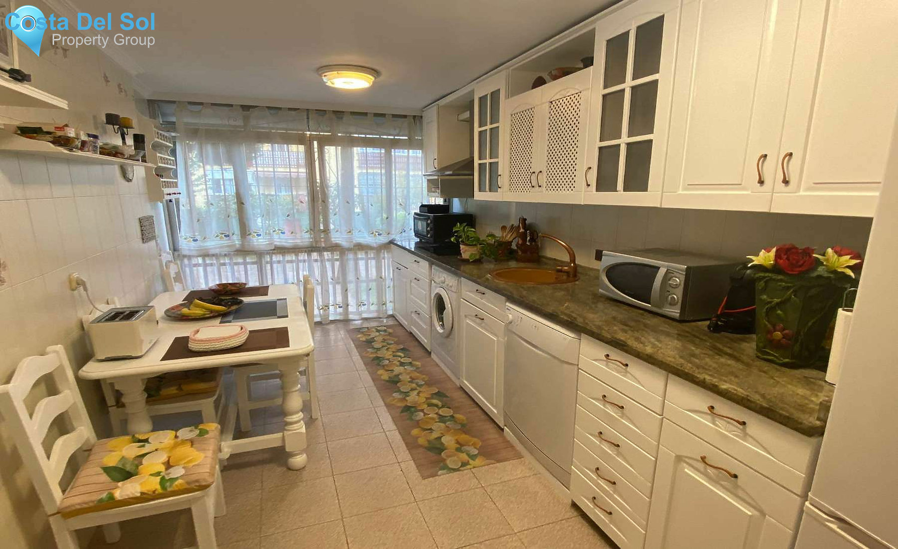 Middle Floor Apartment in Fuengirola-1530542