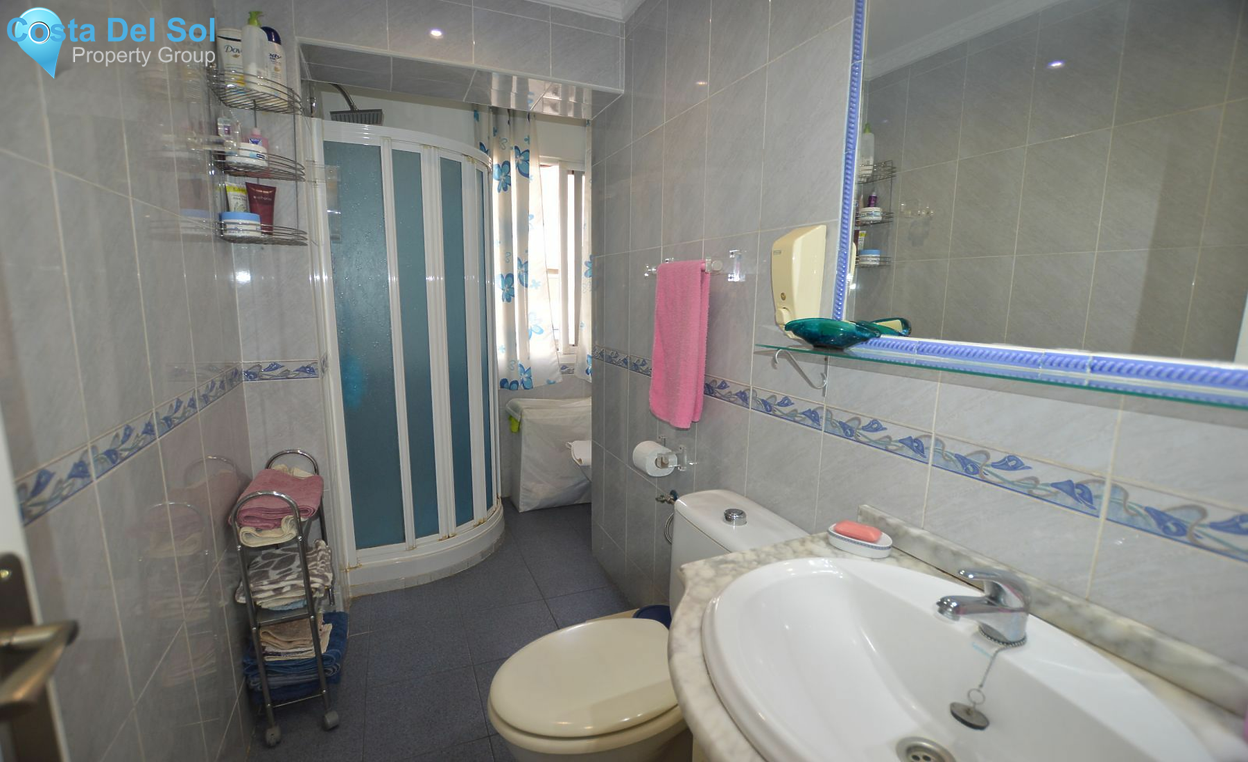 Middle Floor Apartment in Fuengirola-1532067