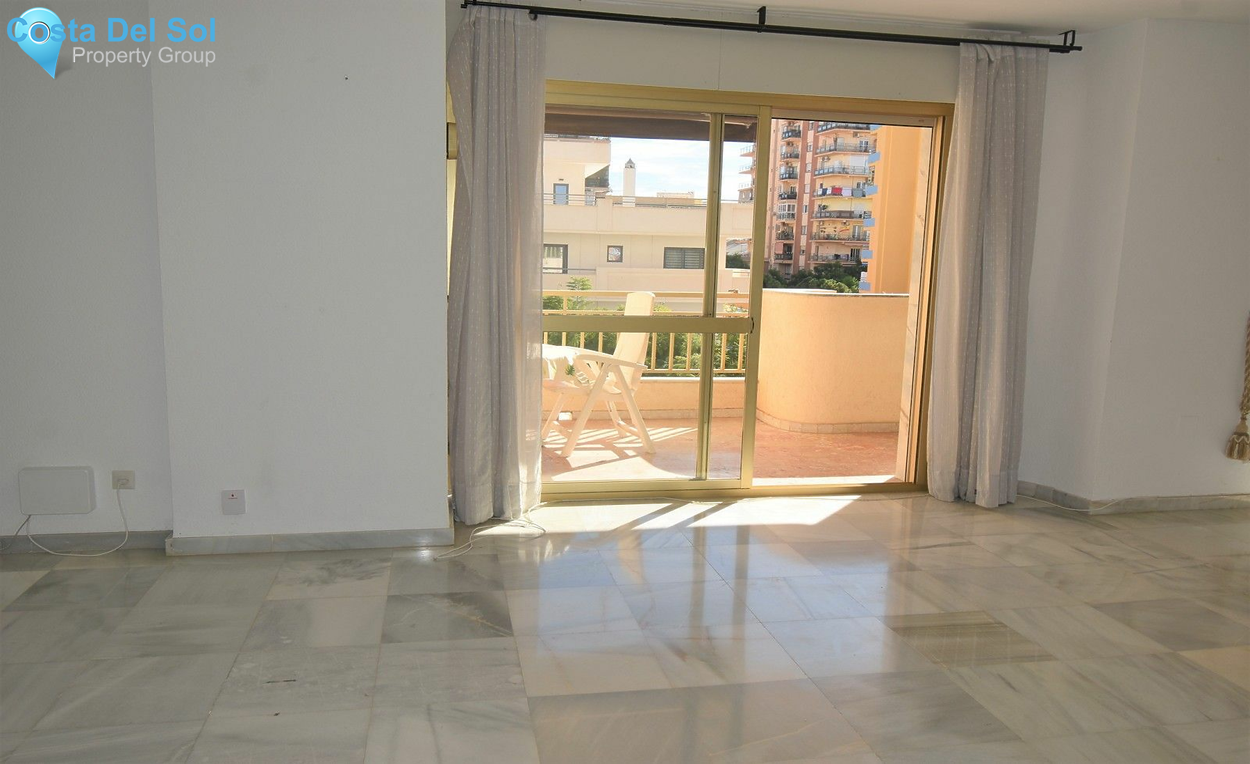 Middle Floor Apartment in Fuengirola-1532352