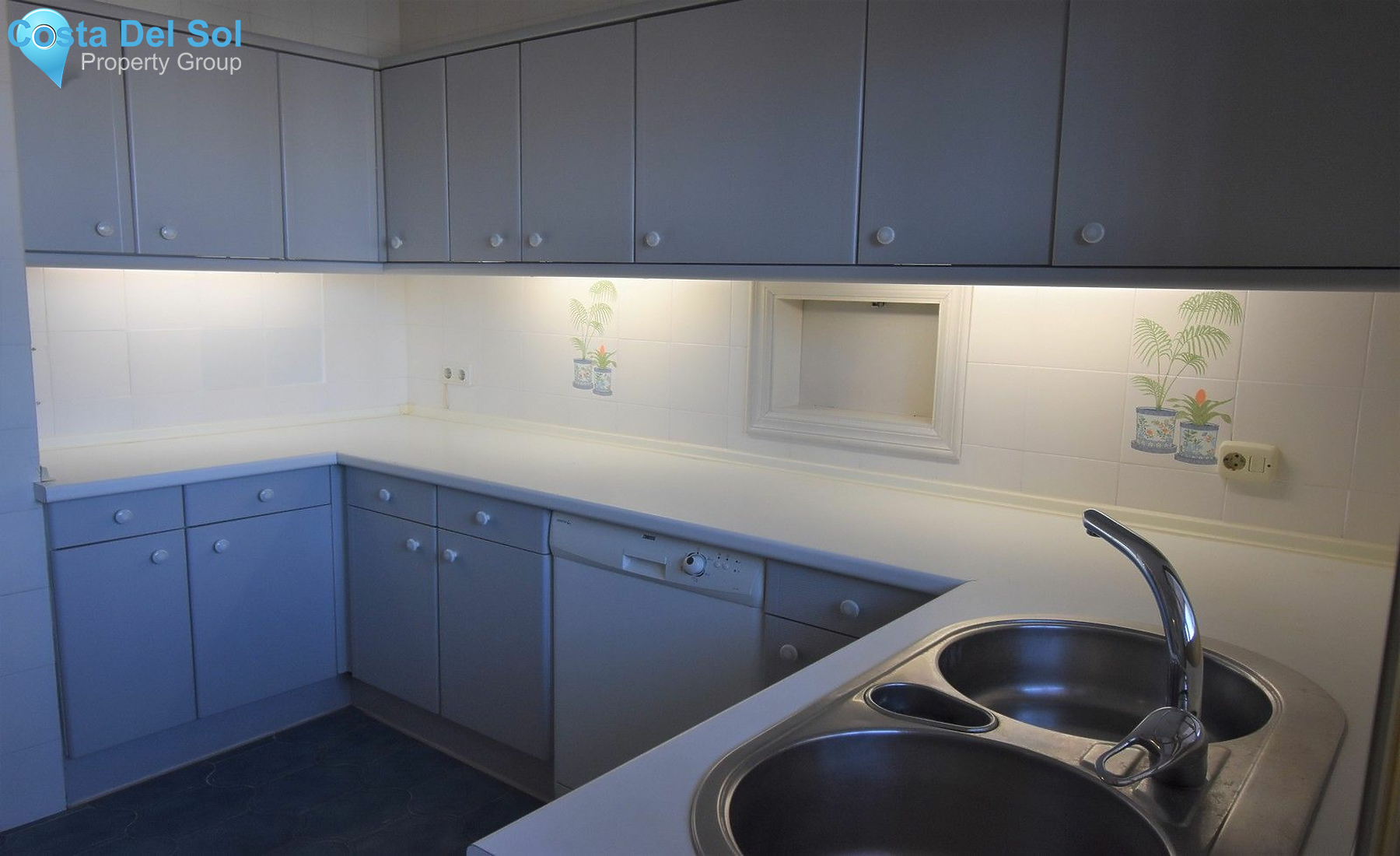 Middle Floor Apartment in Fuengirola-1532356