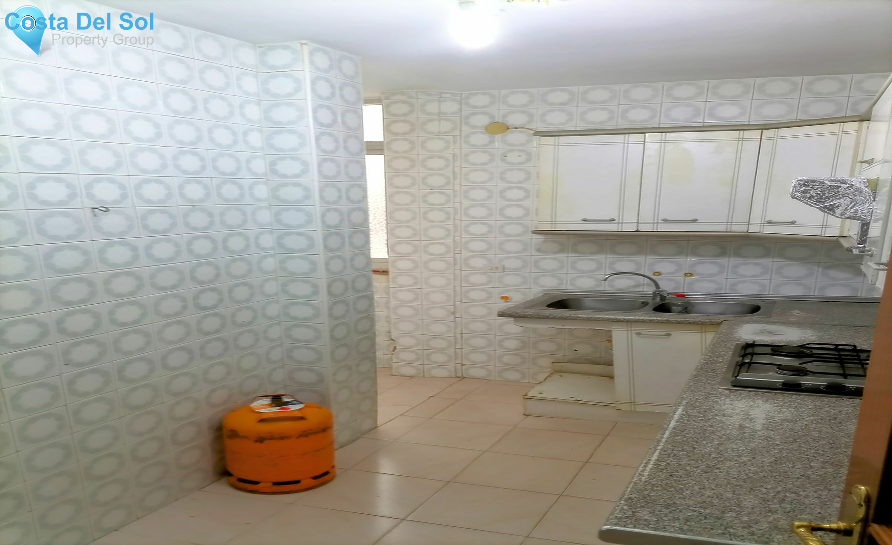 Middle Floor Apartment in Fuengirola-1532554