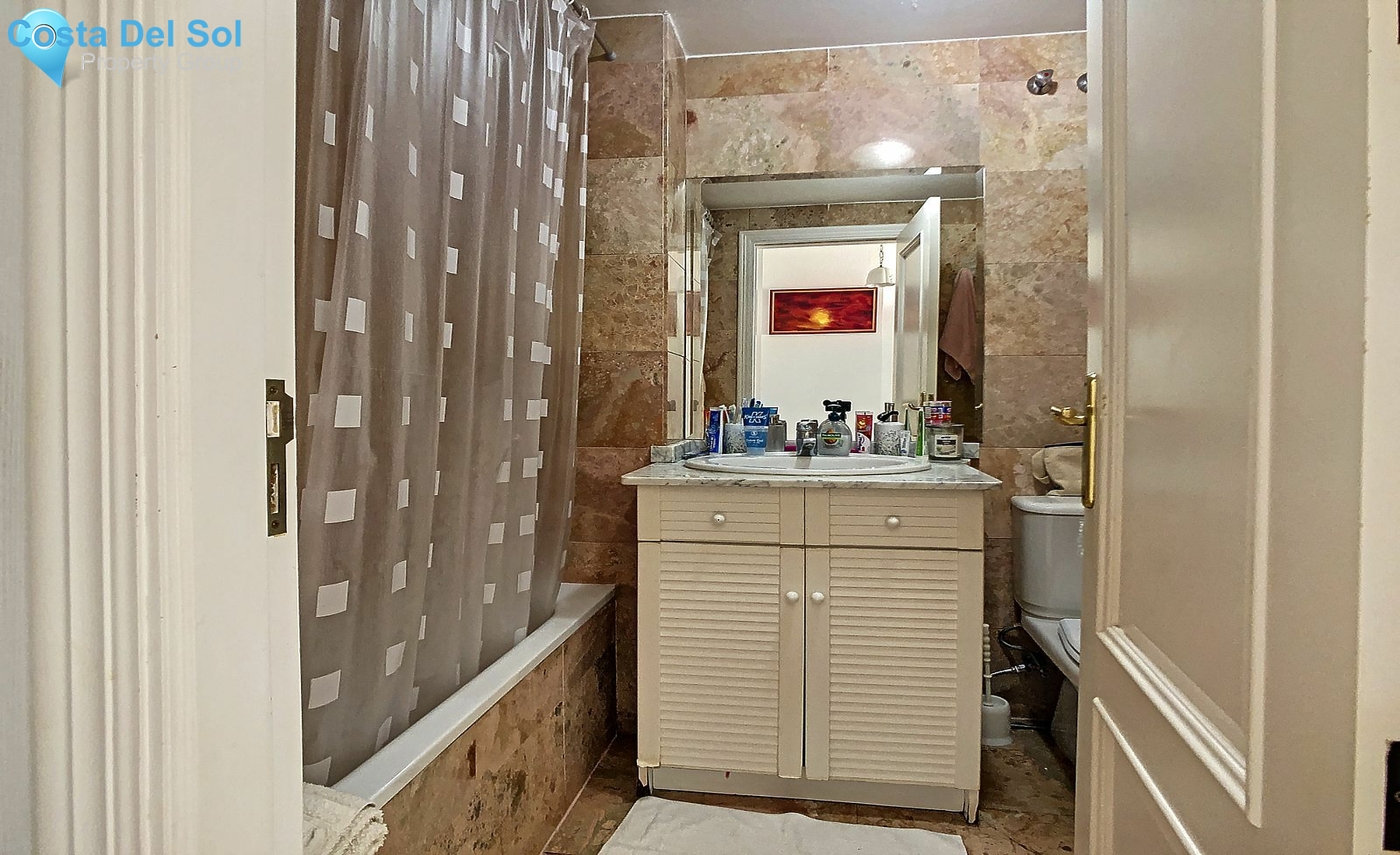 Middle Floor Apartment in Fuengirola-1534357