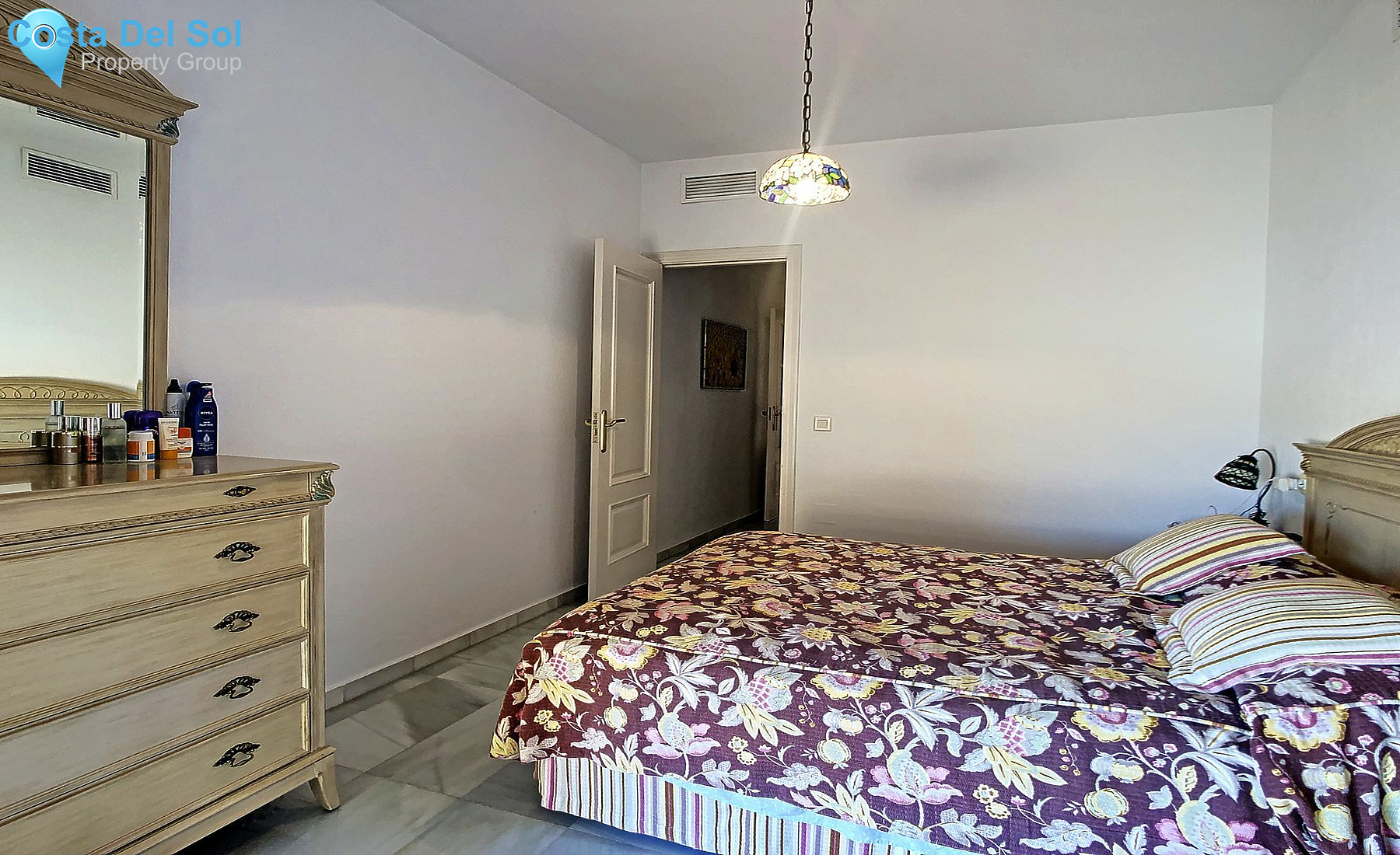 Middle Floor Apartment in Fuengirola-1534360