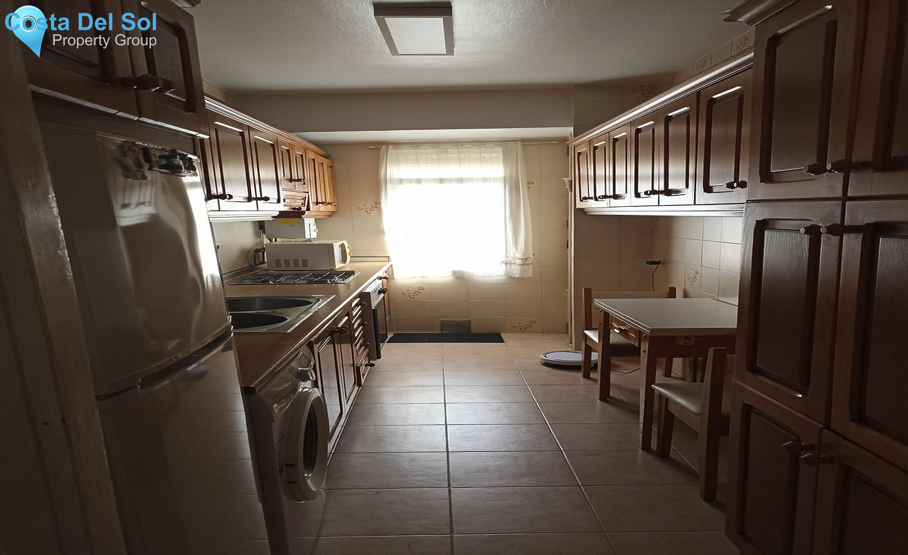 Middle Floor Apartment in Fuengirola-1550111