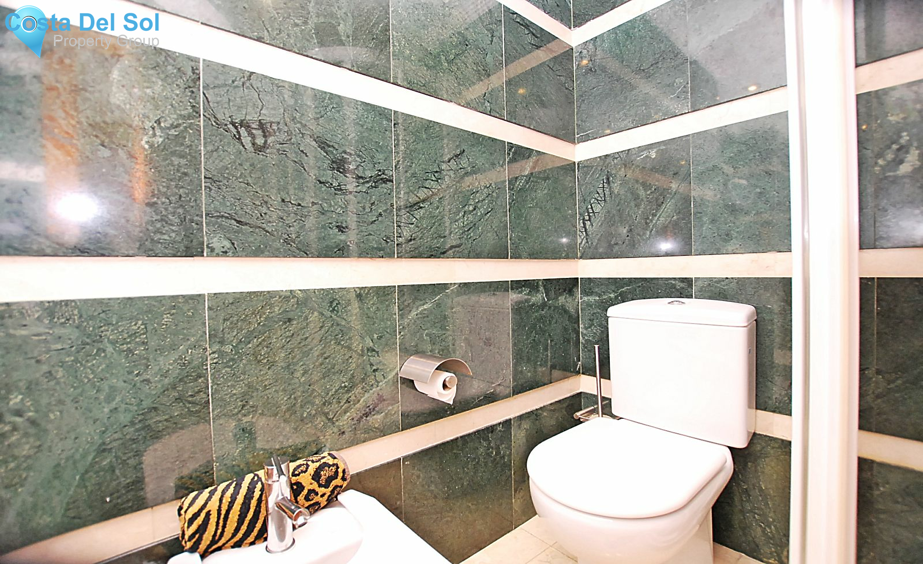 Middle Floor Apartment in Fuengirola-1552572