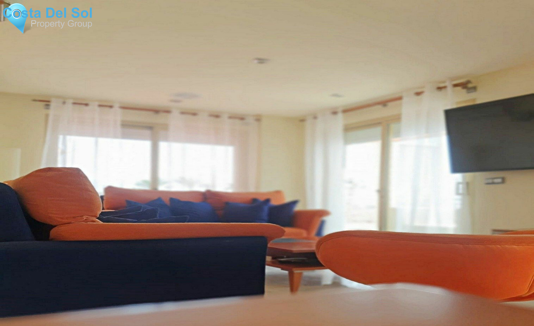 Middle Floor Apartment in Fuengirola-1552561