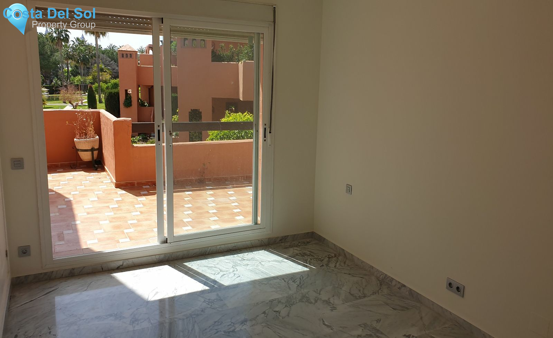 Middle Floor Apartment in Guadalmina Baja-1549602