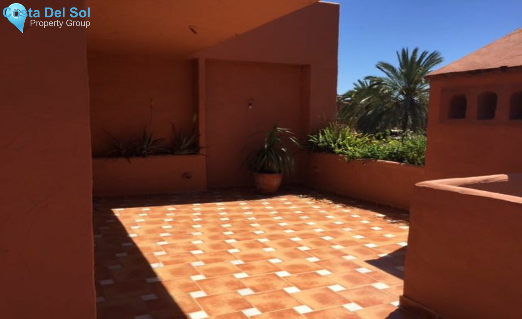 Middle Floor Apartment in Guadalmina Baja-1549593