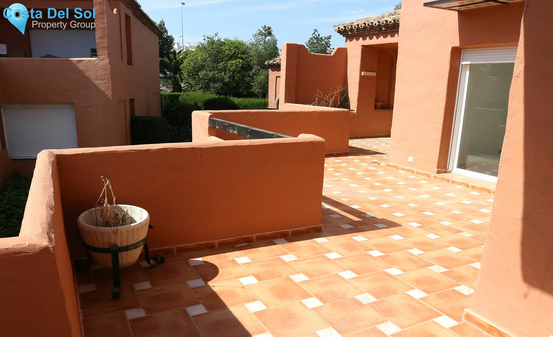 Middle Floor Apartment in Guadalmina Baja-1549594