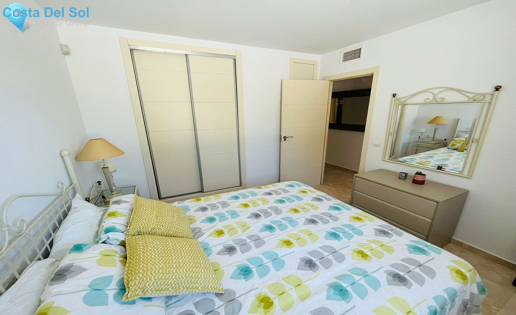 Middle Floor Apartment in La Alcaidesa-1462852