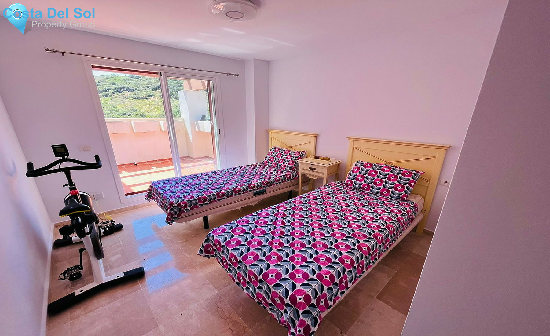 Middle Floor Apartment in La Alcaidesa-1462854