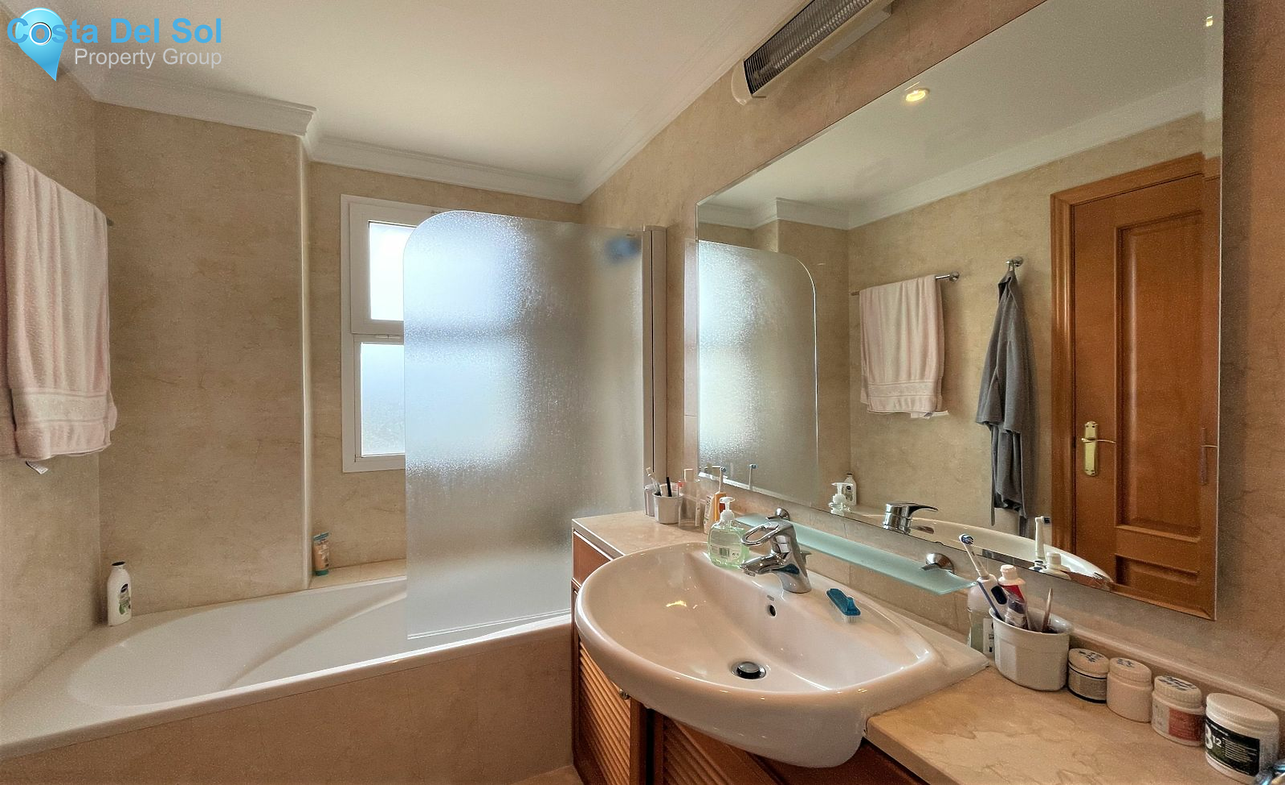 Middle Floor Apartment in La Cala Hills-1216120