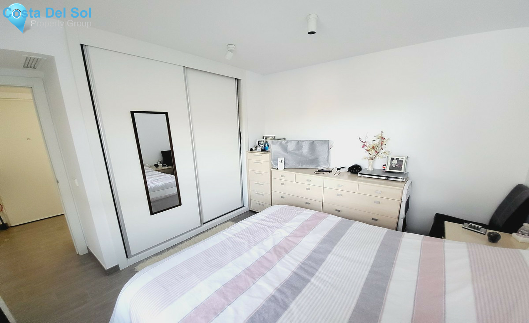 Middle Floor Apartment in La Cala de Mijas-1556094