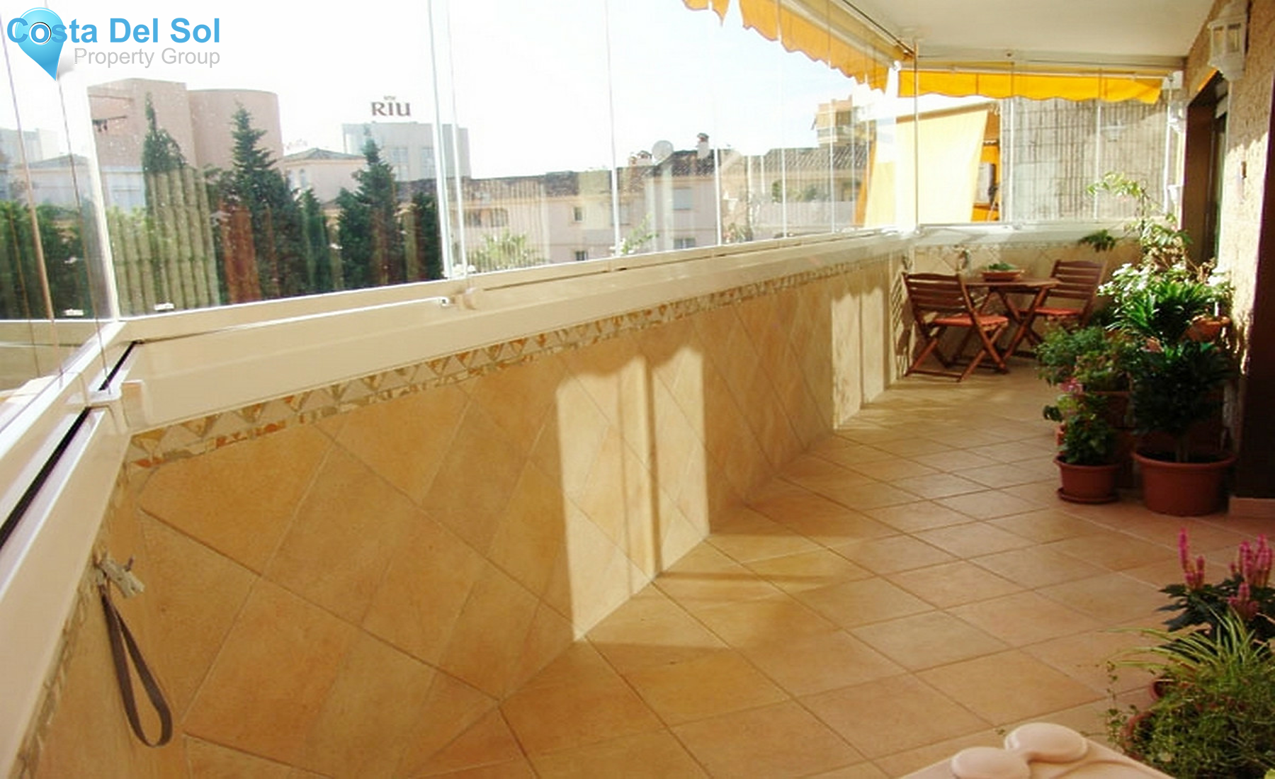 Middle Floor Apartment in La Carihuela-1294552