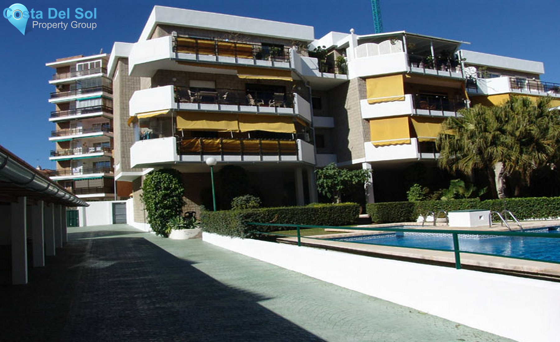 Middle Floor Apartment in La Carihuela-1492514