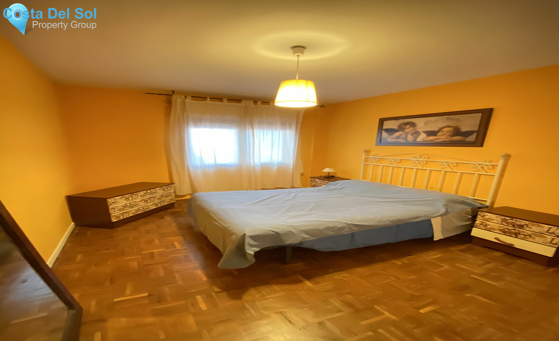 Middle Floor Apartment in La Concha de Malaga-1228152