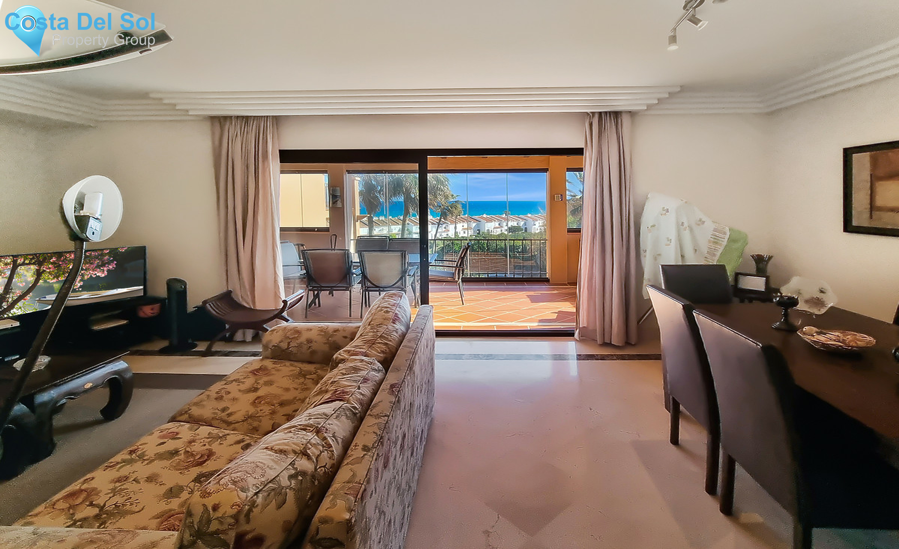 Middle Floor Apartment in La Duquesa-1302689