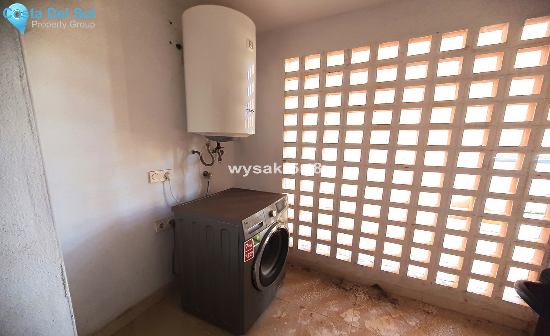 Middle Floor Apartment in La Duquesa-1307807