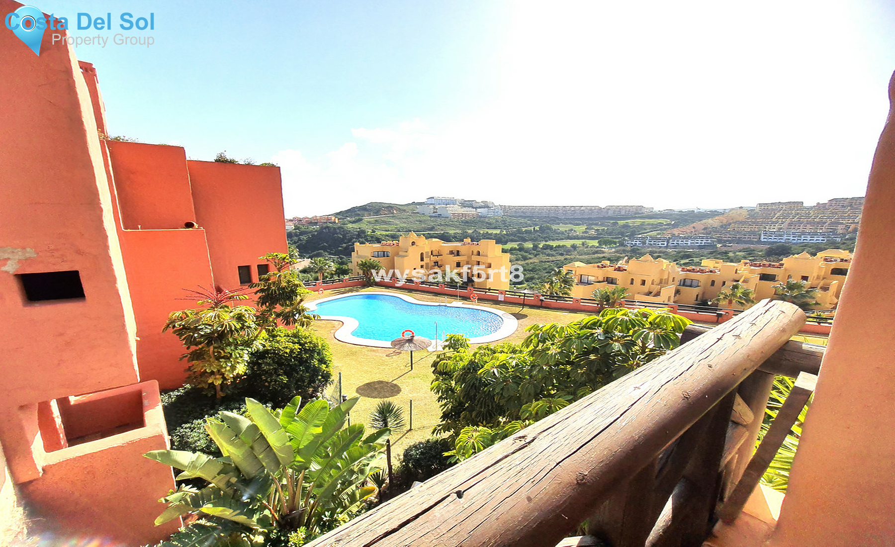 Middle Floor Apartment in La Duquesa-1307811