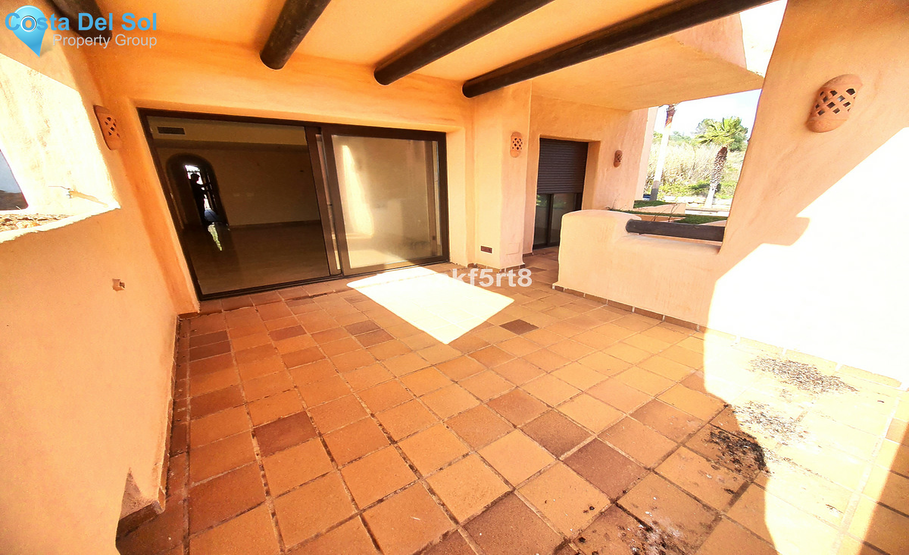 Middle Floor Apartment in La Duquesa-1307813