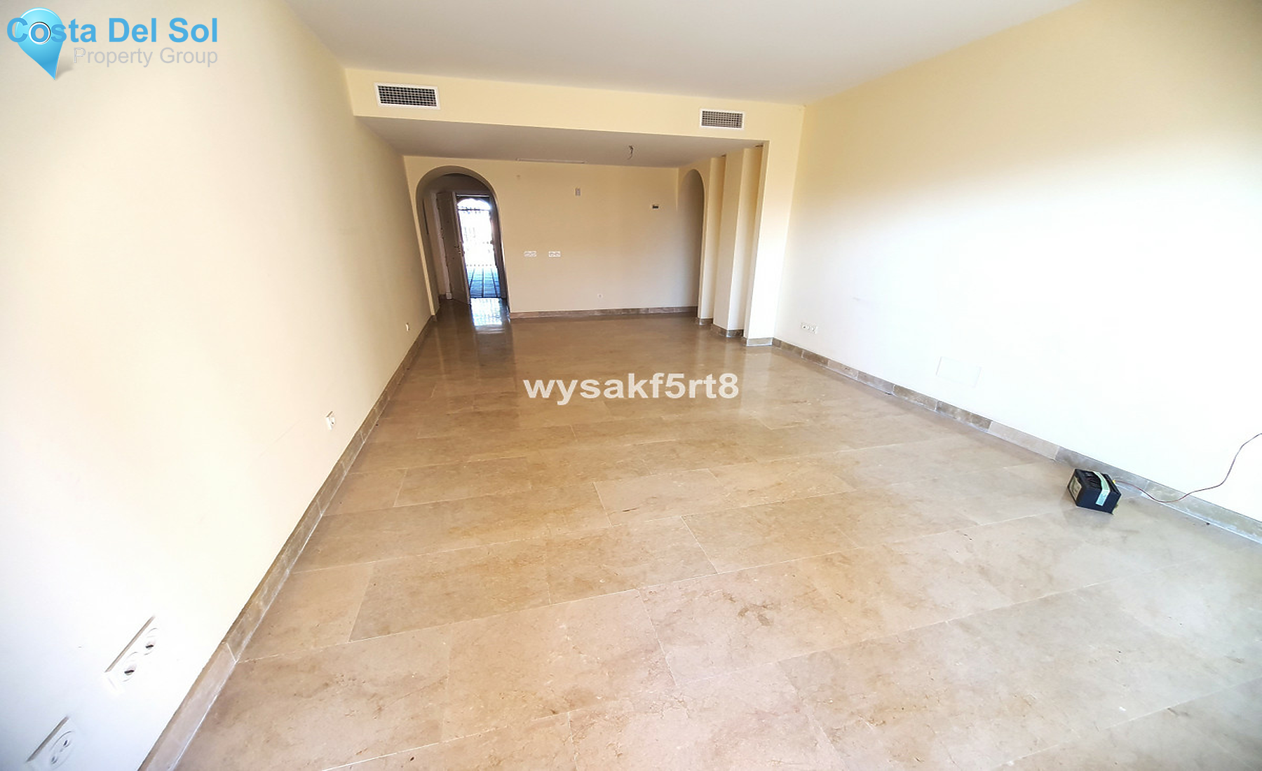 Middle Floor Apartment in La Duquesa-1307800