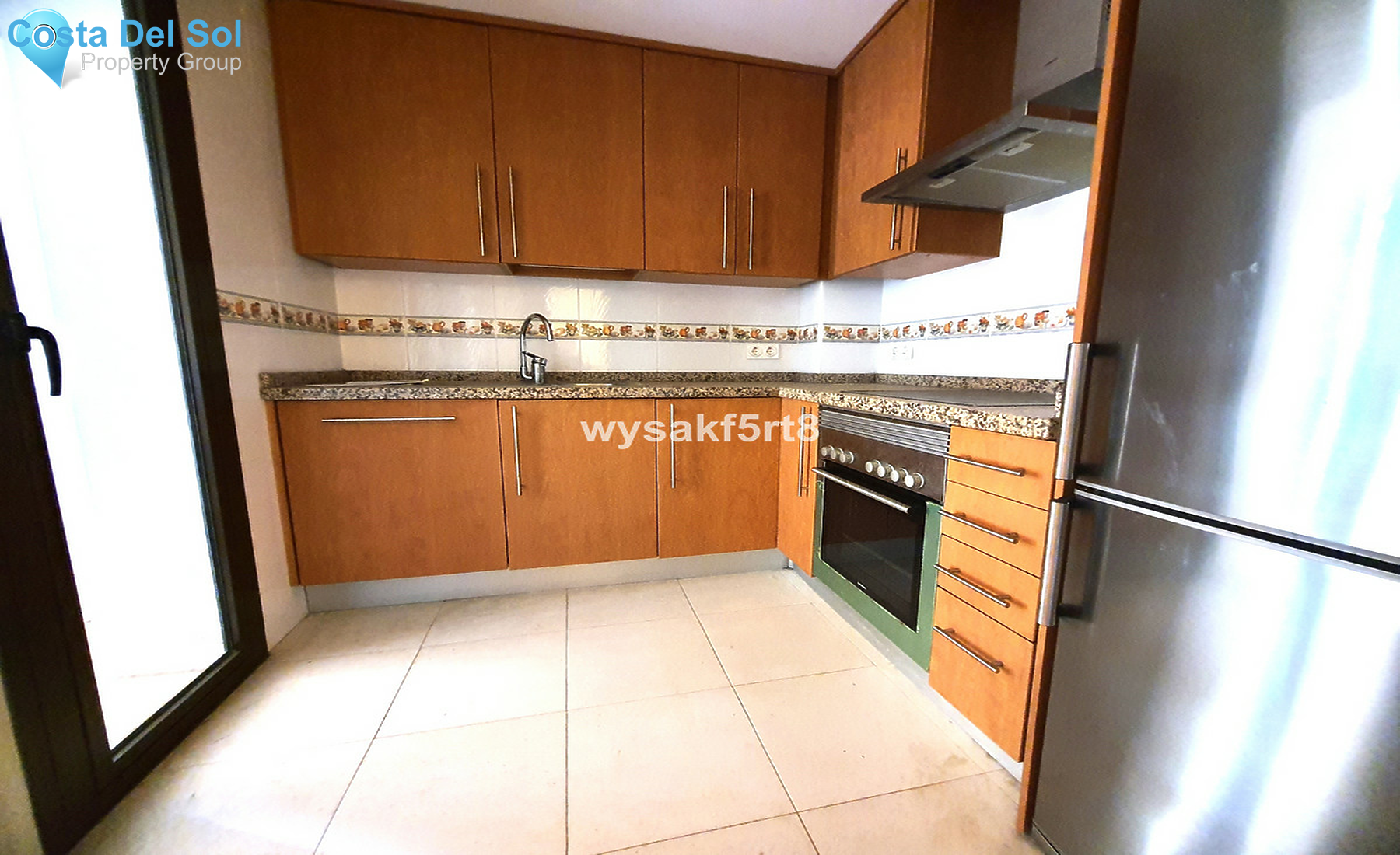 Middle Floor Apartment in La Duquesa-1307801