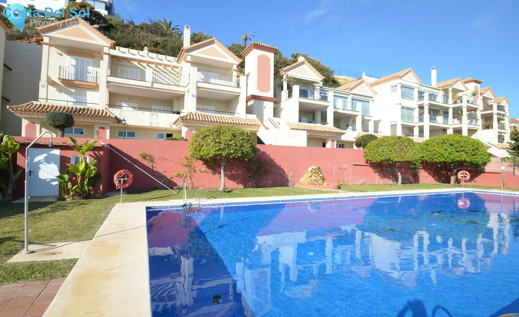 Middle Floor Apartment in La Duquesa