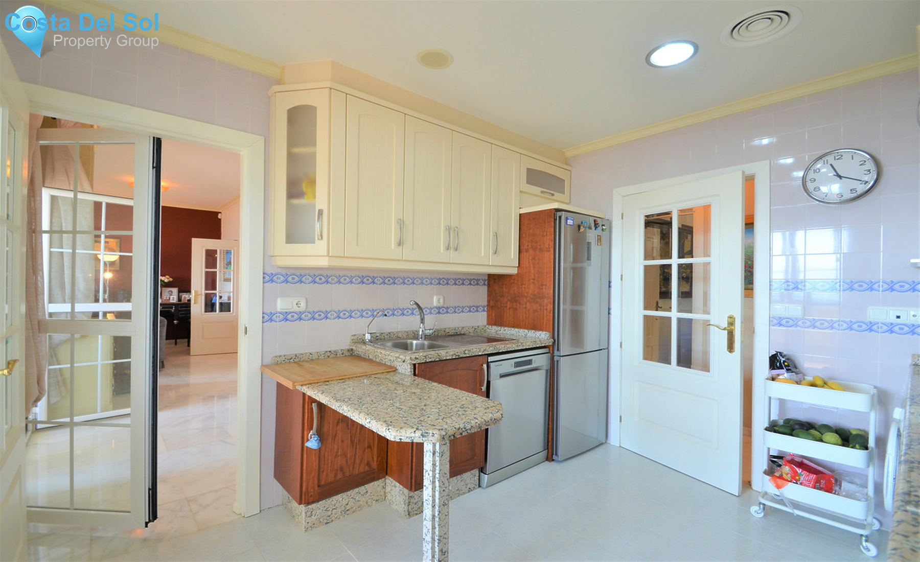 Middle Floor Apartment in La Duquesa-1323385