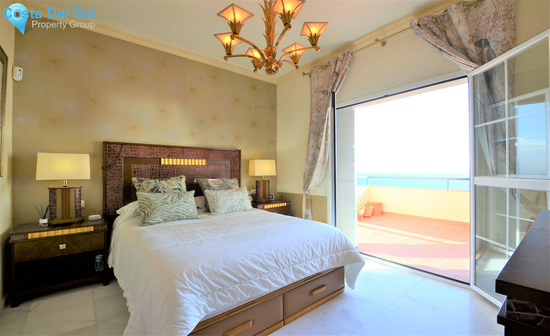 Middle Floor Apartment in La Duquesa-1323372