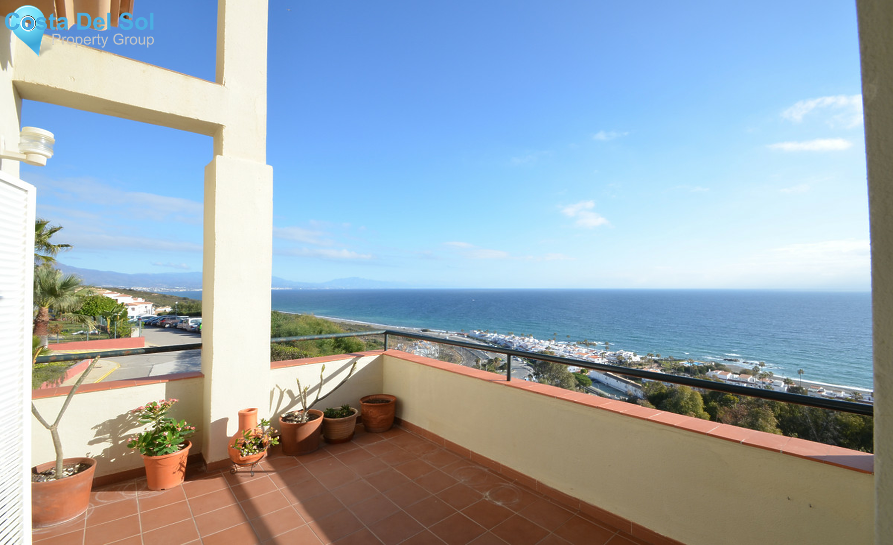 Middle Floor Apartment in La Duquesa-1323374