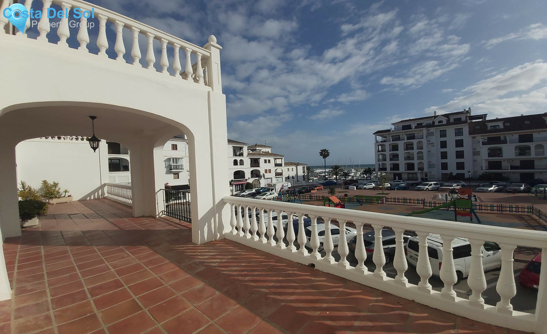 Middle Floor Apartment in La Duquesa-1324237