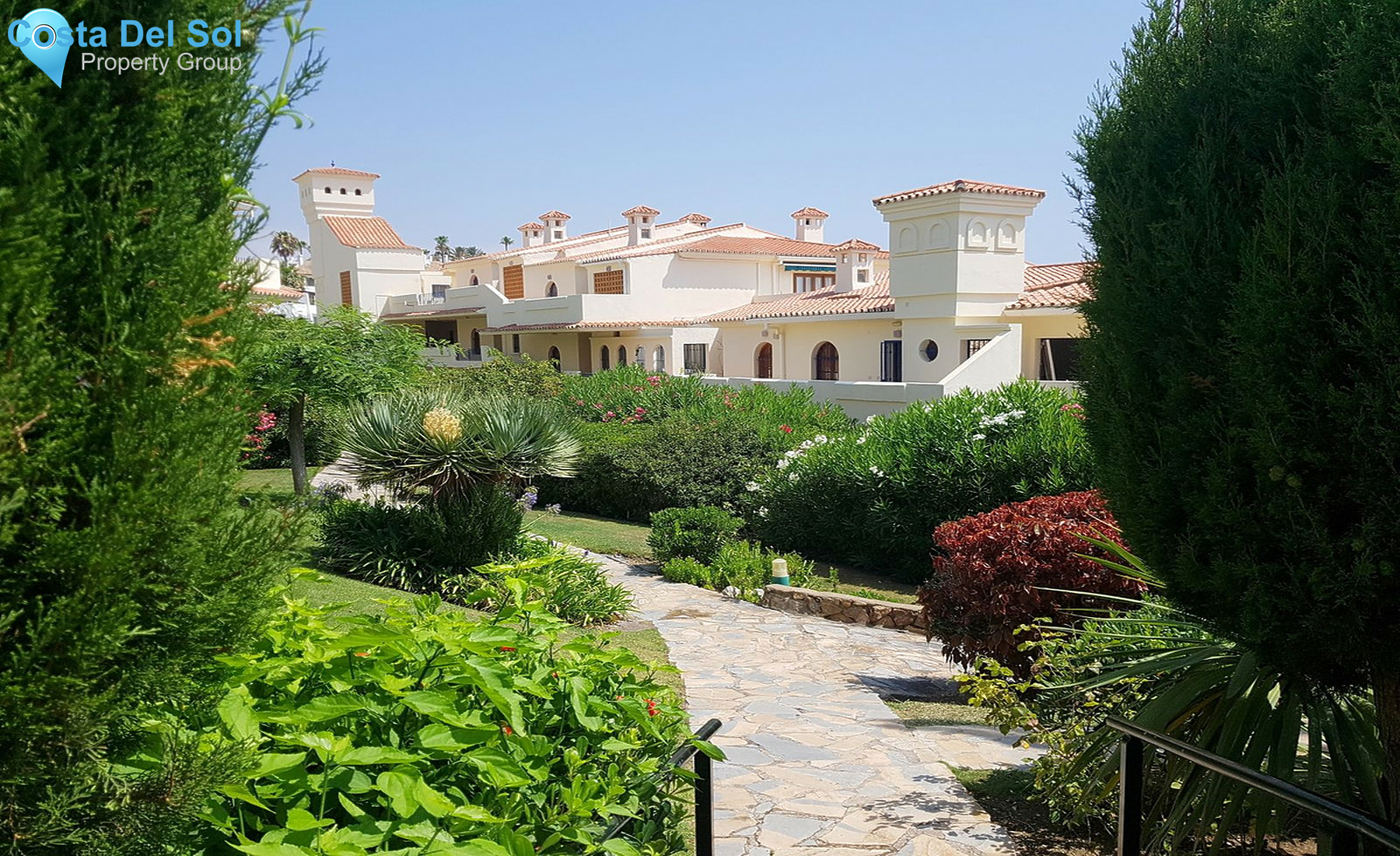 Middle Floor Apartment in La Duquesa-1539587