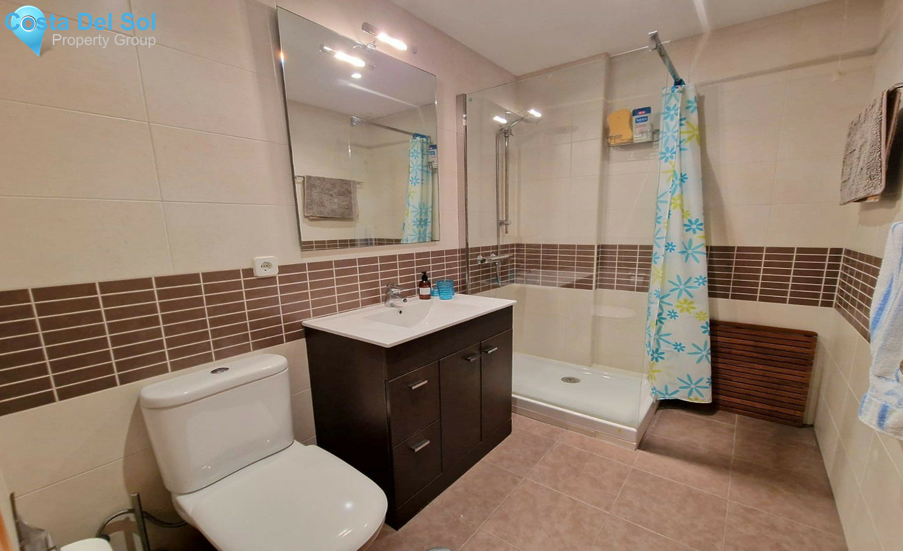 Middle Floor Apartment in La Duquesa-1539601