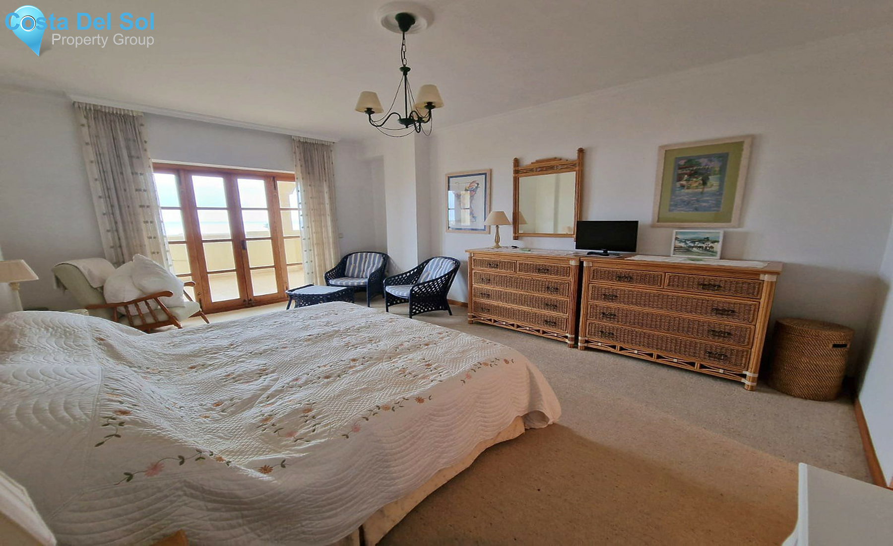 Middle Floor Apartment in La Duquesa-1539606