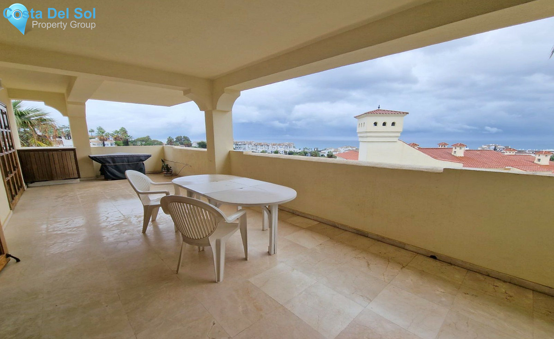 Middle Floor Apartment in La Duquesa-1539590