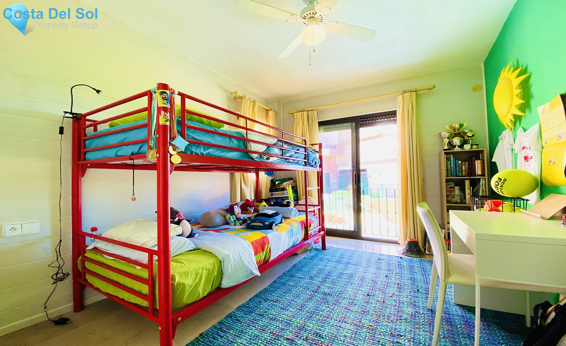 Middle Floor Apartment in La Duquesa-1204465
