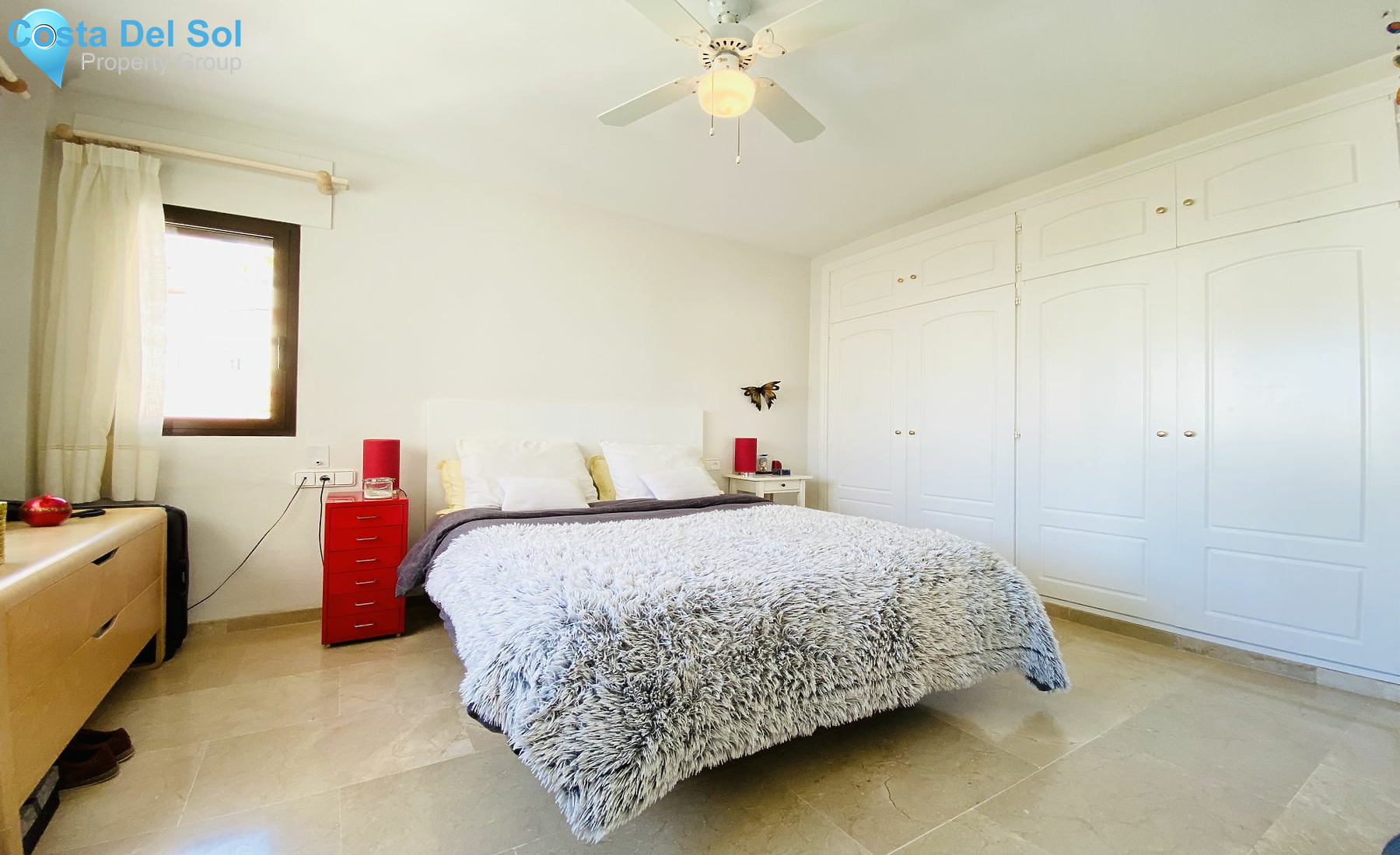 Middle Floor Apartment in La Duquesa-1204461