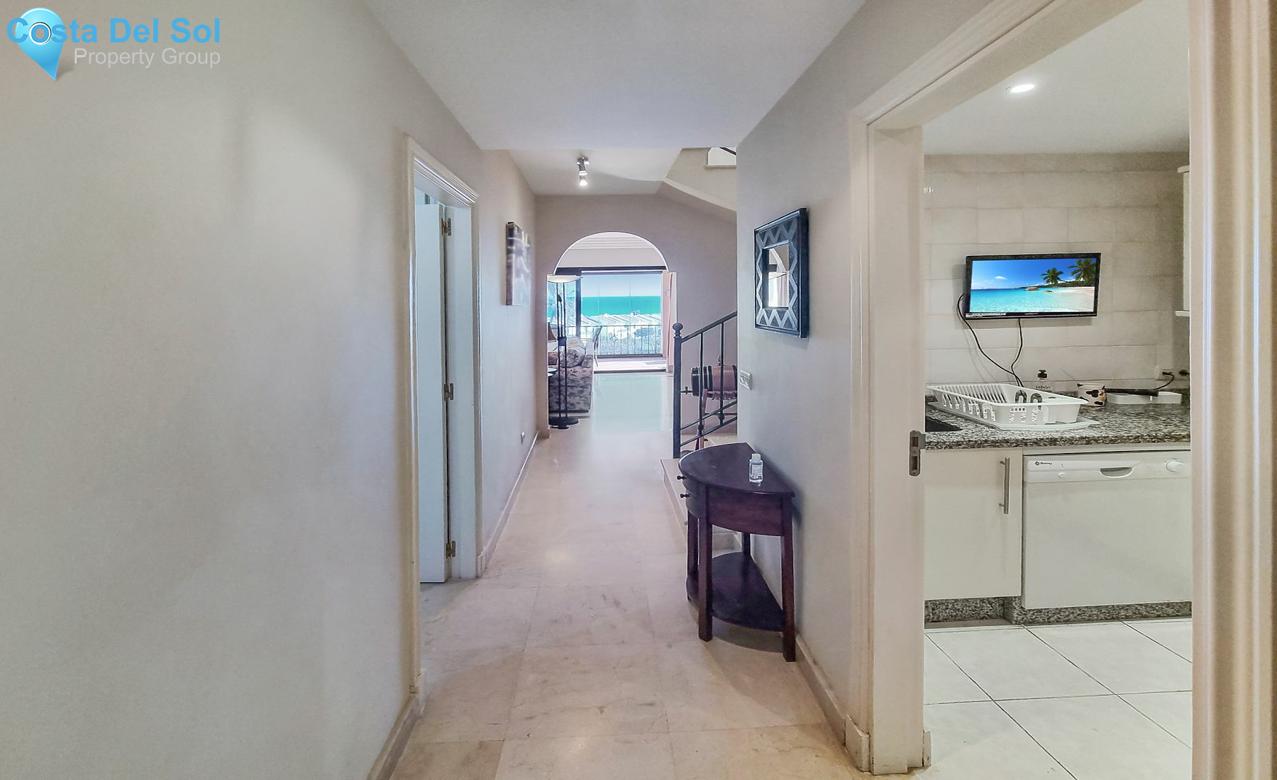 Middle Floor Apartment in La Duquesa-1204723