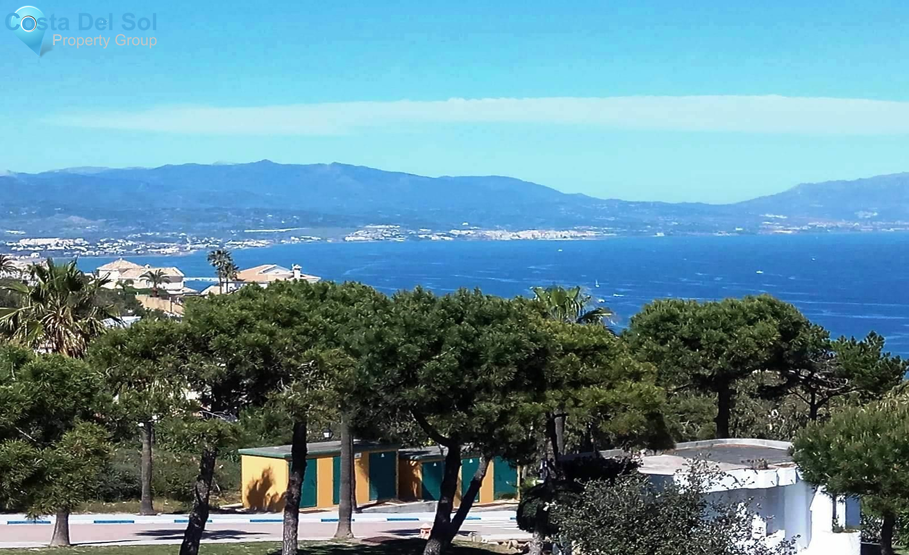 Middle Floor Apartment in La Duquesa-1395142