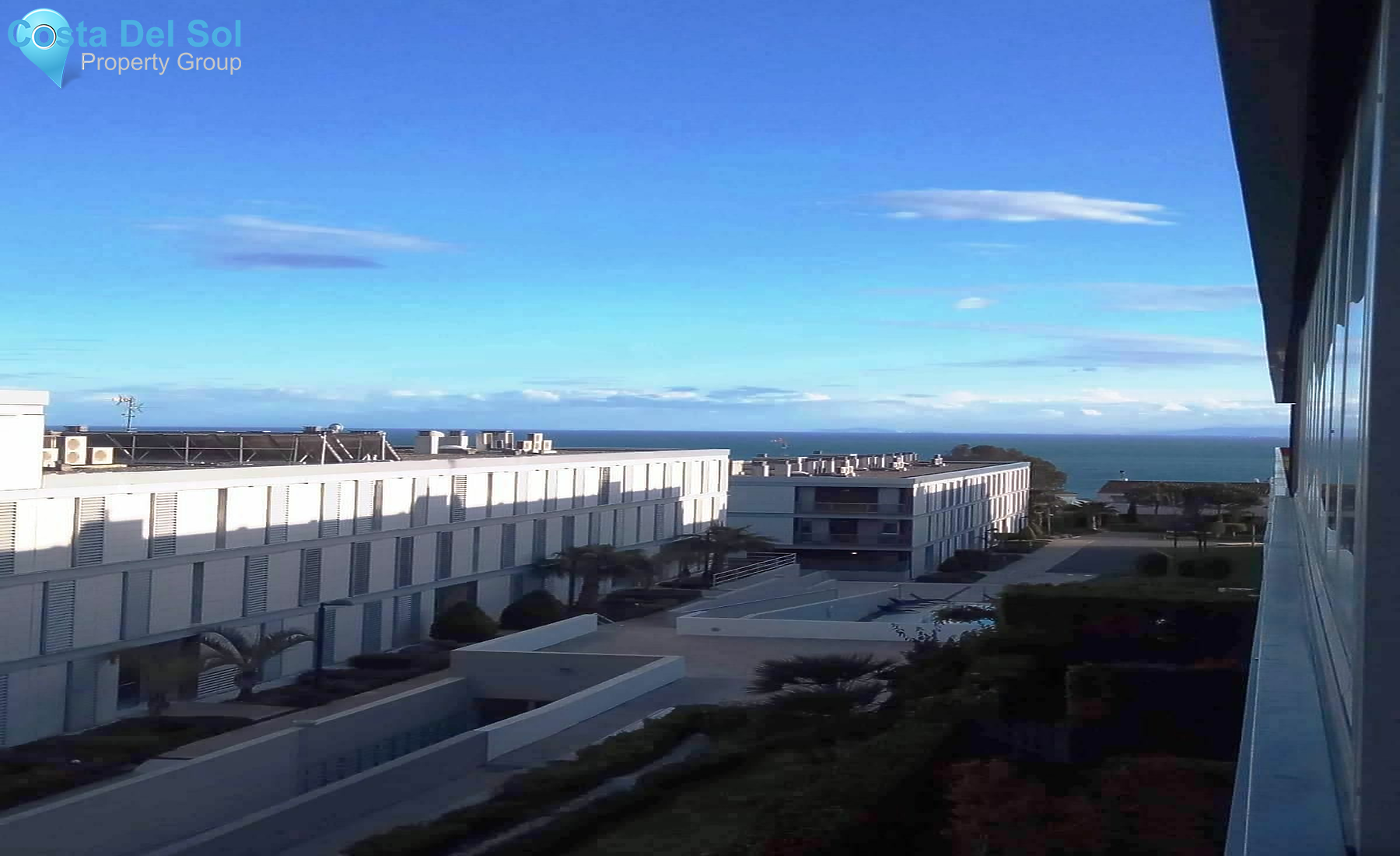 Middle Floor Apartment in La Duquesa-1395139