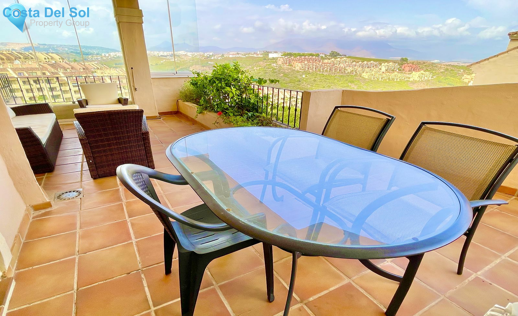 Middle Floor Apartment in La Duquesa