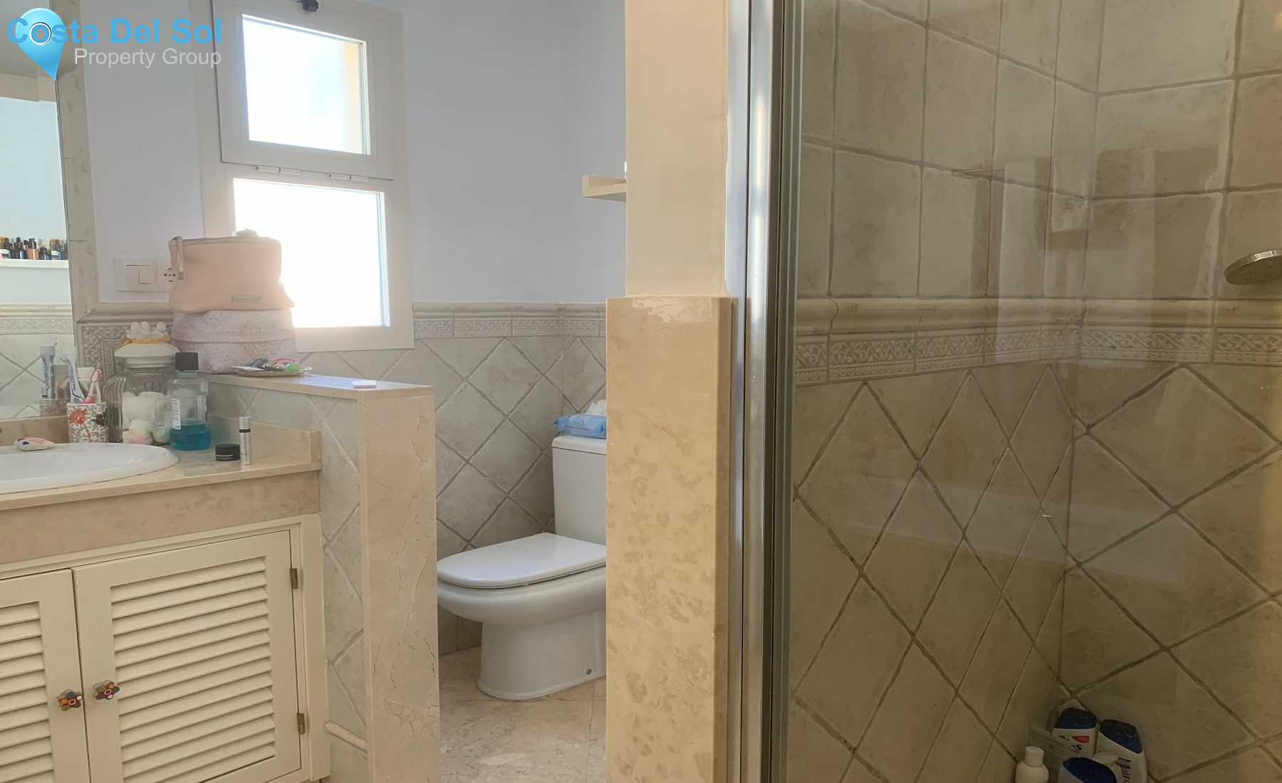 Middle Floor Apartment in La Mairena-1488808