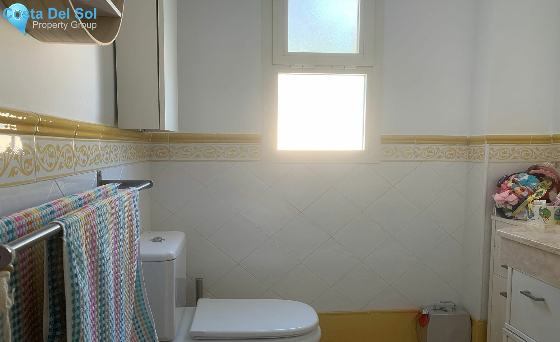 Middle Floor Apartment in La Mairena-1488812