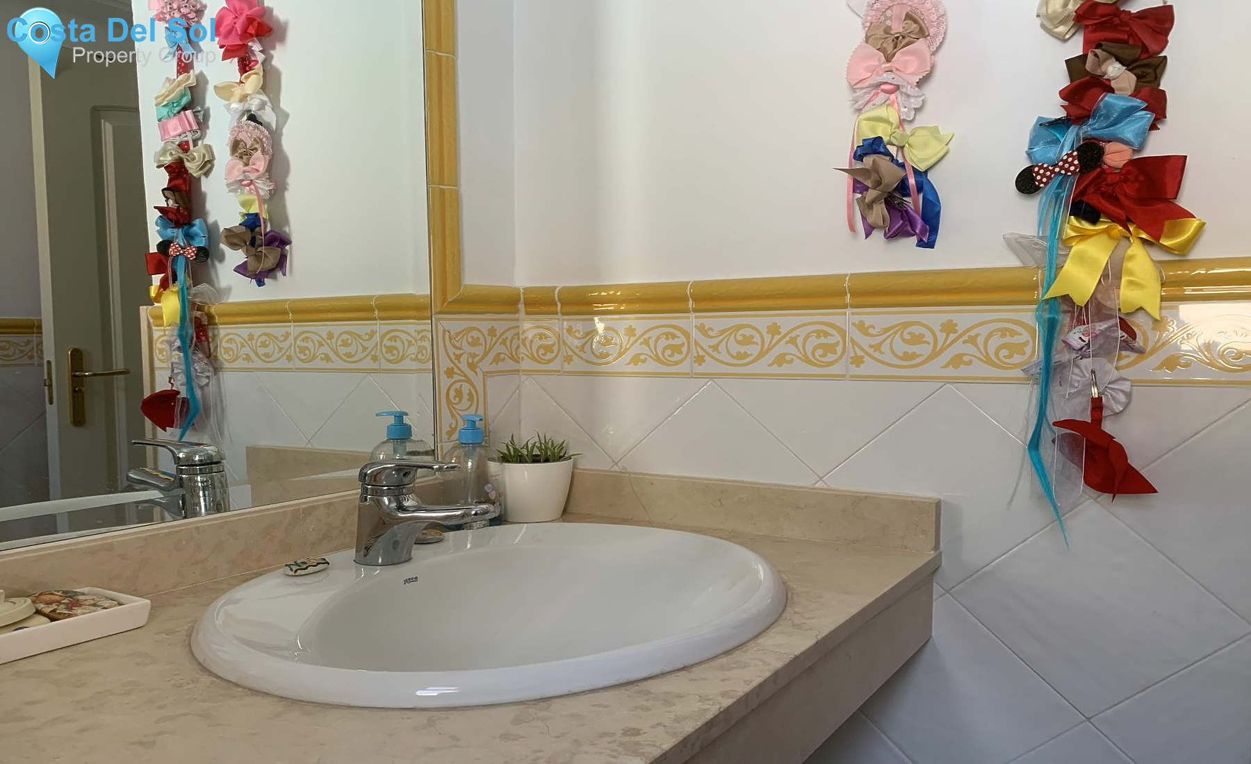 Middle Floor Apartment in La Mairena-1488813