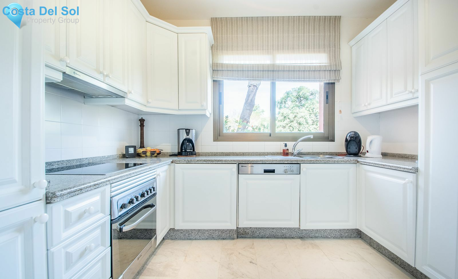 Middle Floor Apartment in La Mairena-1551895